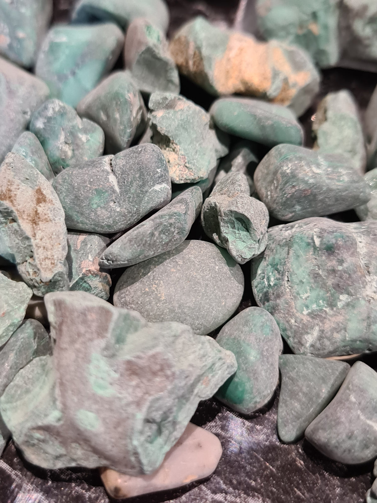 Malachite Partly Tumbled Gems 100gm