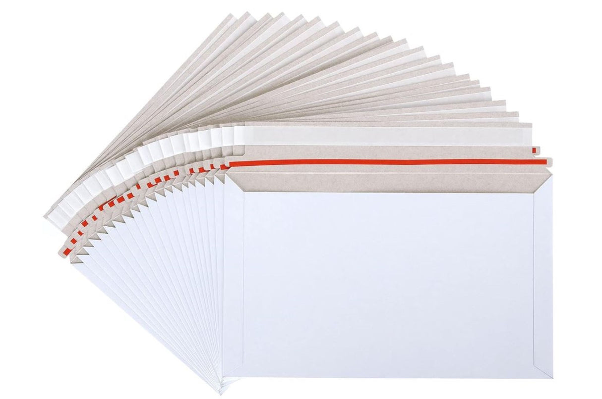 Card Envelope 02 215mm x 270mm 300gsm White