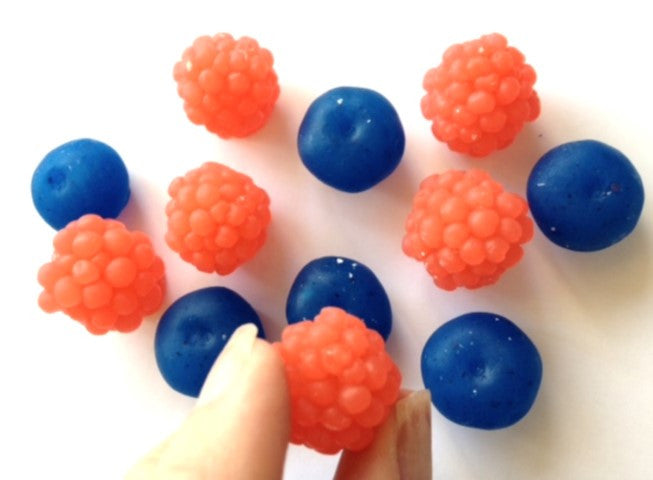 Blueberries, Blackberries, Raspberries (14 Cavity) Embed Silicone Mould