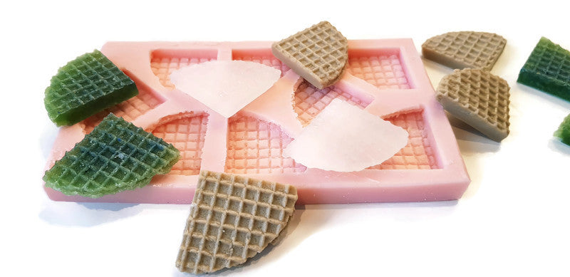 Waffle Wafer Quarter Biscuit Silicone Mould (8 Cavities)